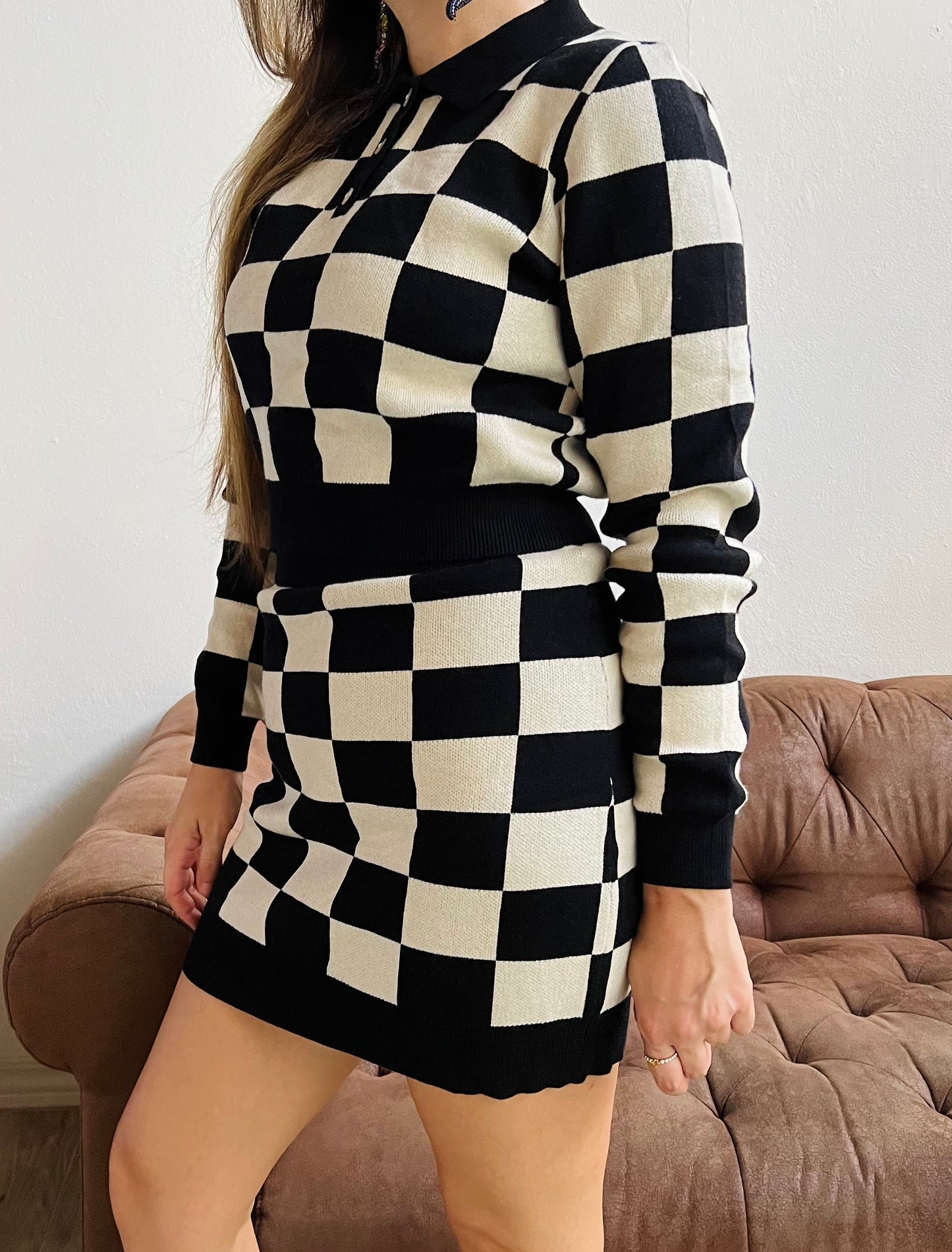 BLACK & CREAM CHECKERED SET