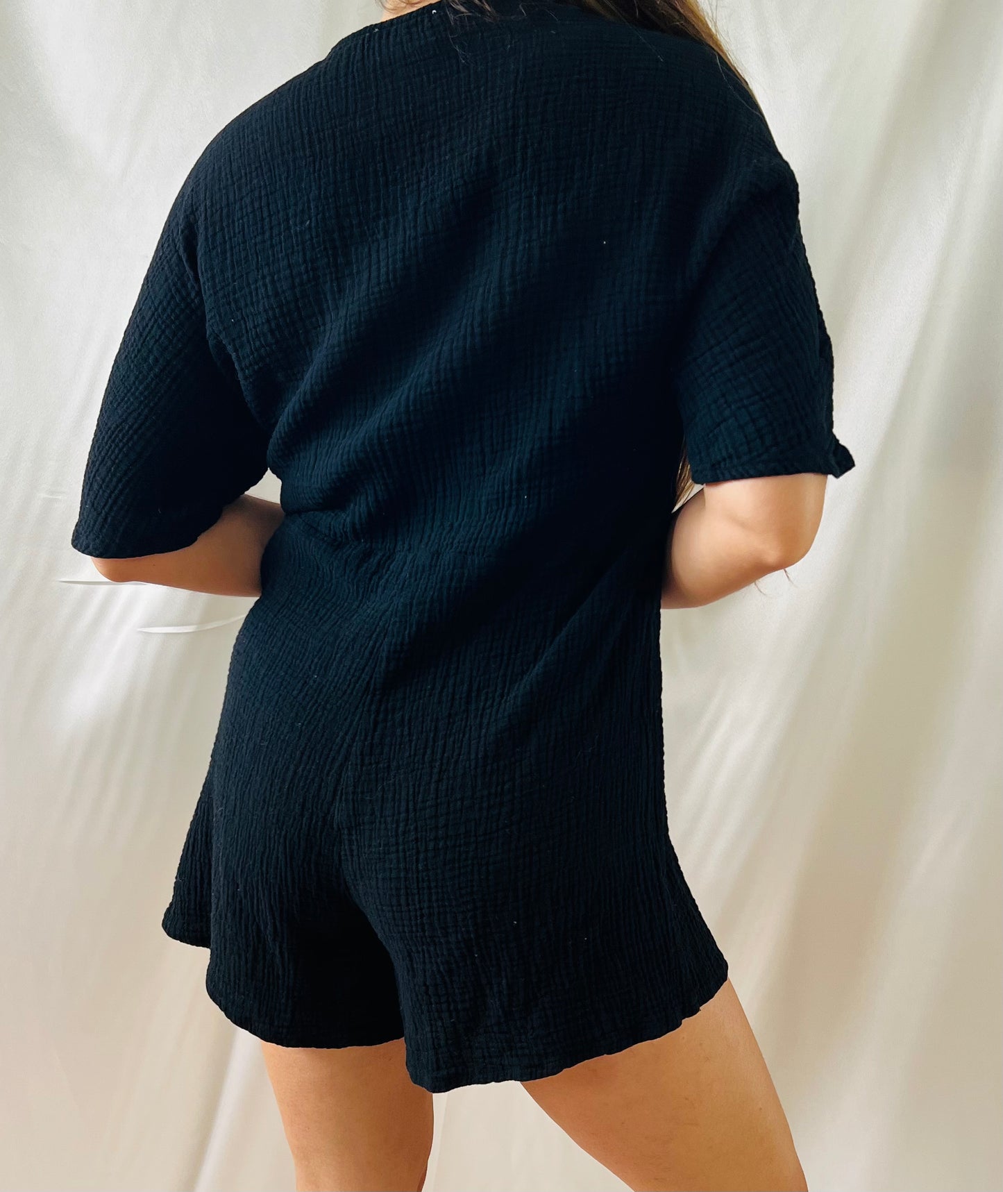 THRIFT - SIMPLE BLACK ROMPER