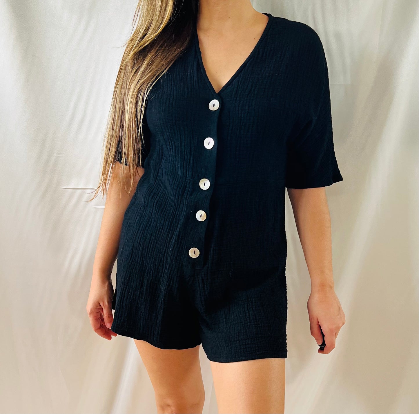 THRIFT - SIMPLE BLACK ROMPER