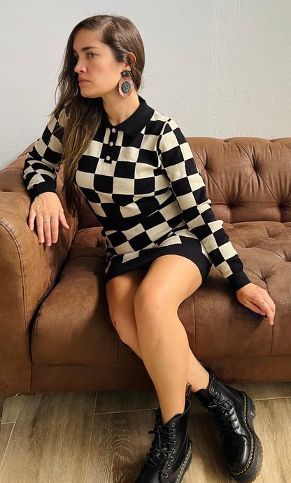 BLACK & CREAM CHECKERED SET