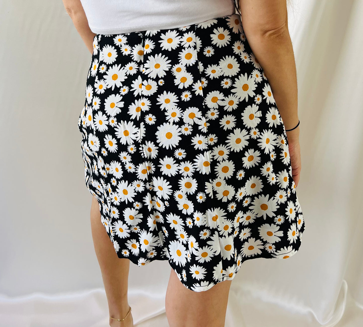 THRIFT - DAISIES SKIRT